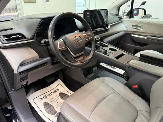 2023 Toyota Sienna XLE