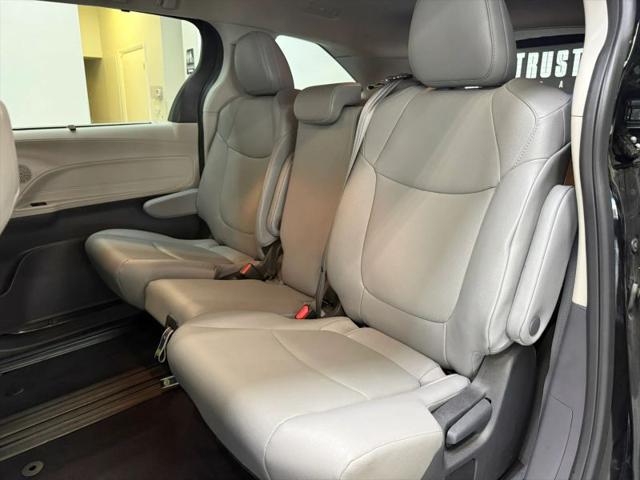 2023 Toyota Sienna XLE