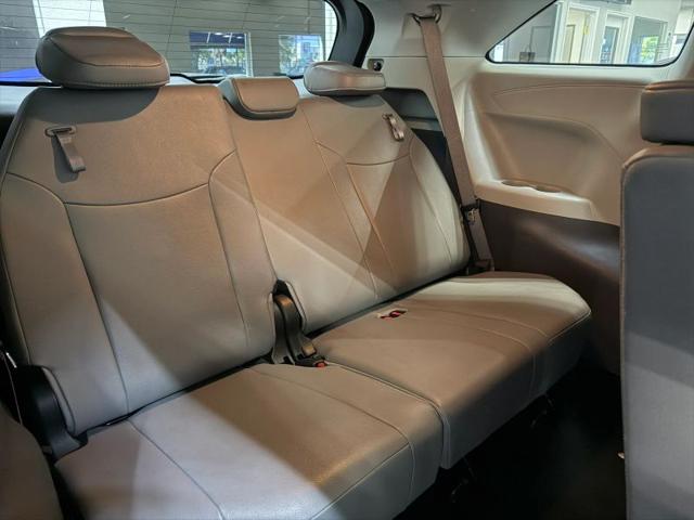 2023 Toyota Sienna XLE