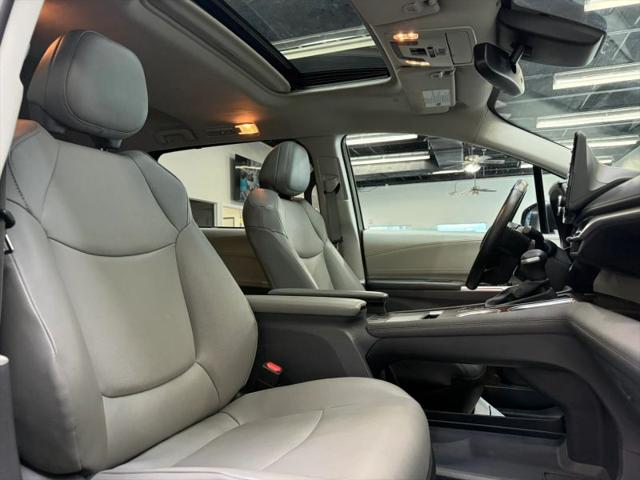 2023 Toyota Sienna XLE
