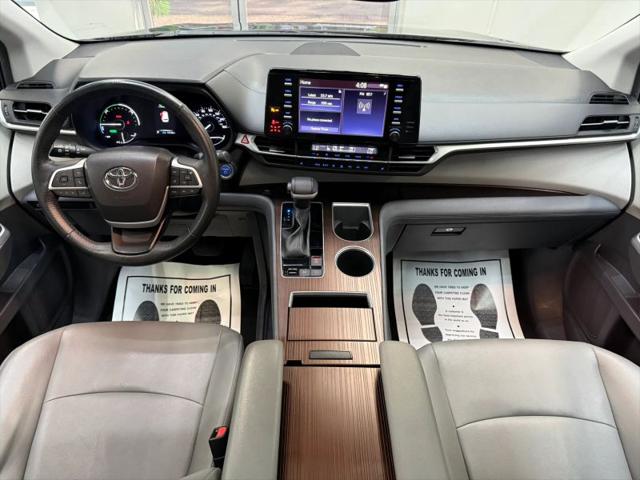 2023 Toyota Sienna XLE