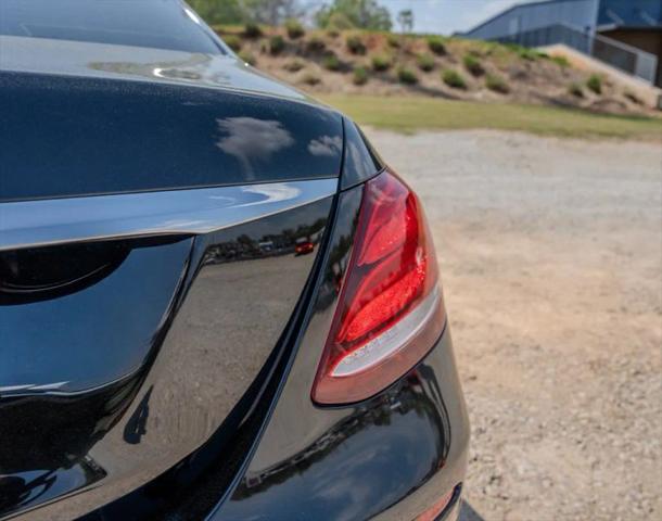 2017 Mercedes-Benz E-CLASS E 300 E 300