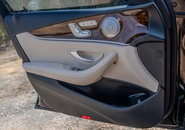 2017 Mercedes-Benz E-CLASS E 300 E 300