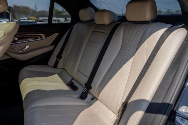 2017 Mercedes-Benz E-CLASS E 300 E 300