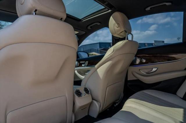 2017 Mercedes-Benz E-CLASS E 300 E 300
