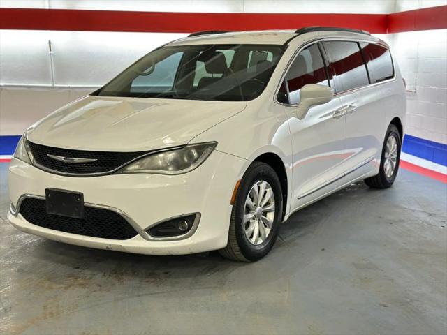 2017 Chrysler Pacifica Touring-L for sale in Dallas, TX