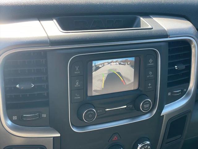2024 Ram 1500 Classic Warlock Crew Cab 4x4 5'7" Box