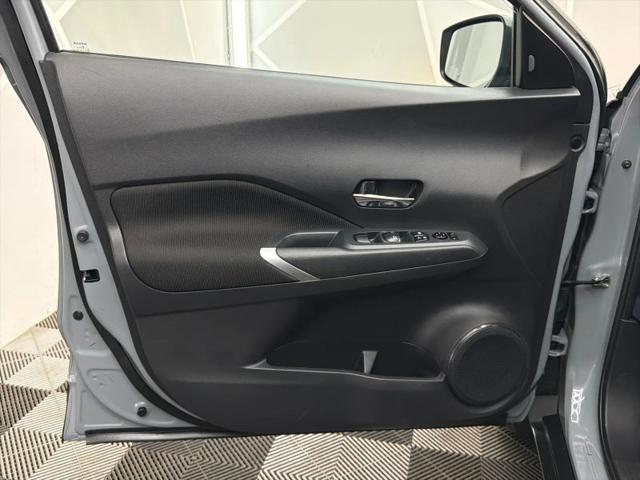 2022 Nissan Kicks SV Xtronic CVT