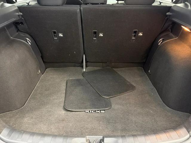 2022 Nissan Kicks SV Xtronic CVT