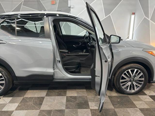 2022 Nissan Kicks SV Xtronic CVT