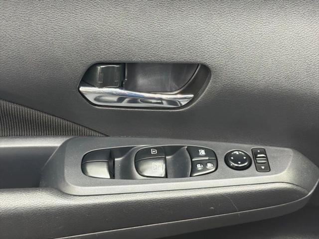 2022 Nissan Kicks SV Xtronic CVT