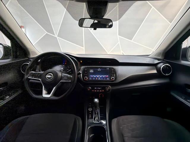 2022 Nissan Kicks SV Xtronic CVT
