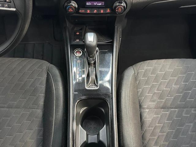 2022 Nissan Kicks SV Xtronic CVT