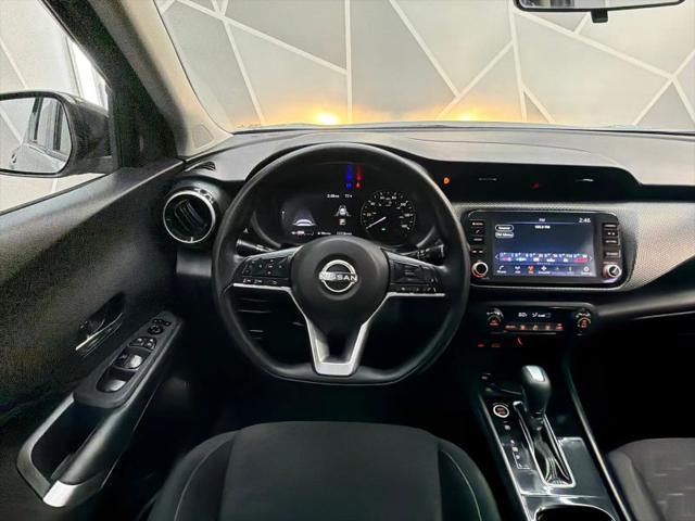 2022 Nissan Kicks SV Xtronic CVT