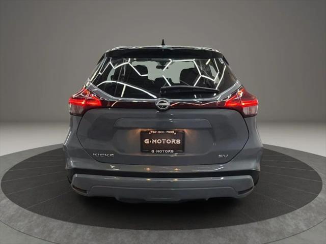 2022 Nissan Kicks SV Xtronic CVT