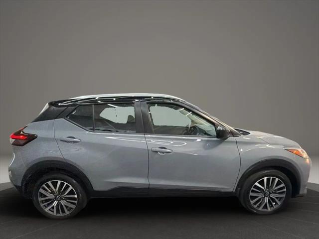 2022 Nissan Kicks SV Xtronic CVT