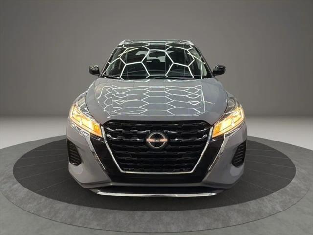 2022 Nissan Kicks SV Xtronic CVT
