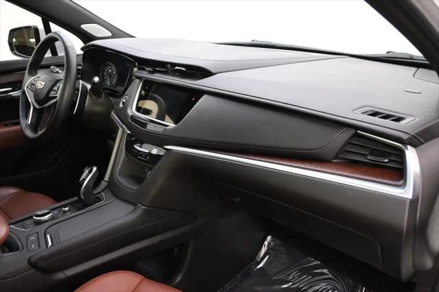 2025 Cadillac XT5 AWD Sport