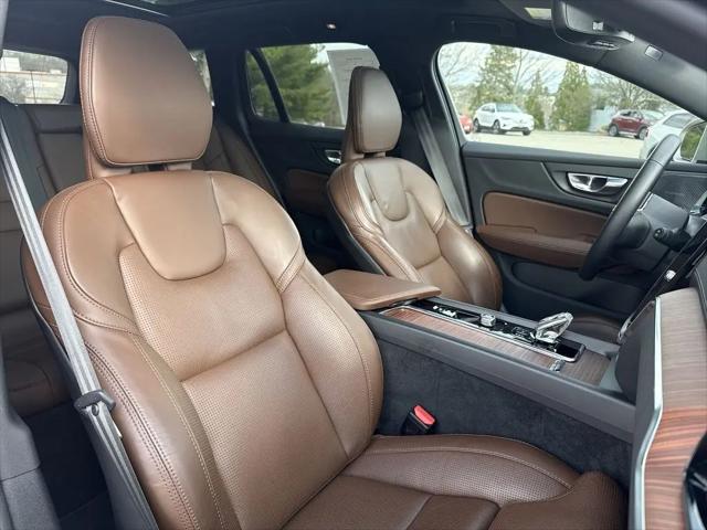2025 Volvo V60 Cross Country Ultra, B5 AWD Gas (mild hybrid)