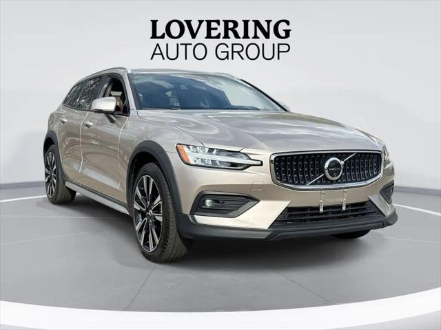 2025 Volvo V60 Cross Country Ultra, B5 AWD Gas (mild hybrid) for sale in Nashua, NH