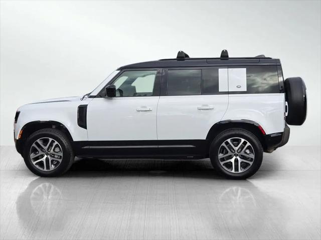 2024 Land Rover Defender 110 P400 X-Dynamic SE