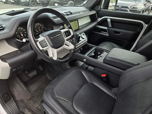 2024 Land Rover Defender 110 P400 X-Dynamic SE