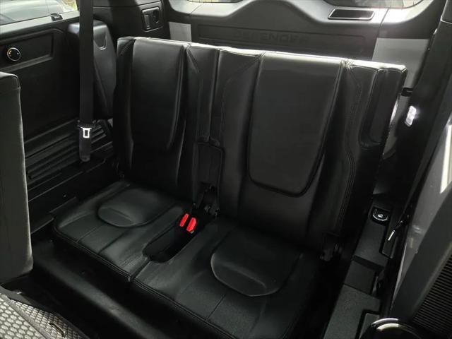 2024 Land Rover Defender 110 P400 X-Dynamic SE