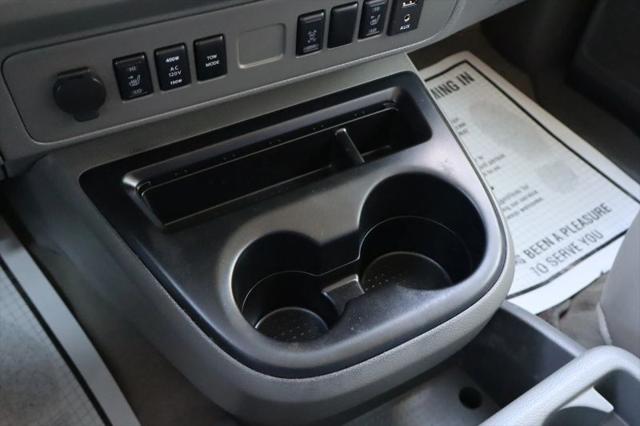 2015 Nissan 3500 SL V8