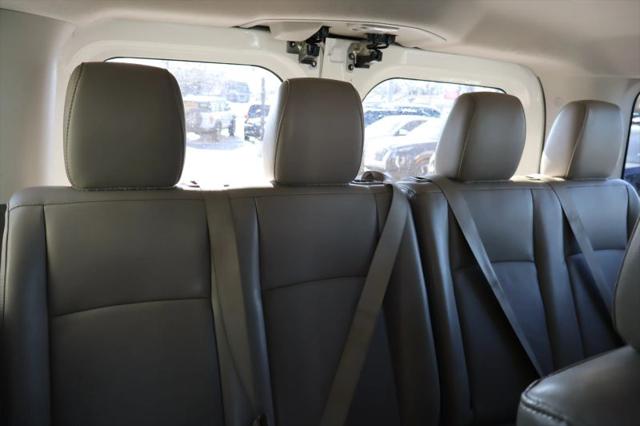 2015 Nissan 3500 SL V8