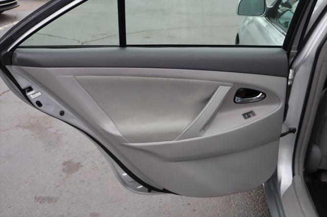 2010 Toyota Camry LE V6