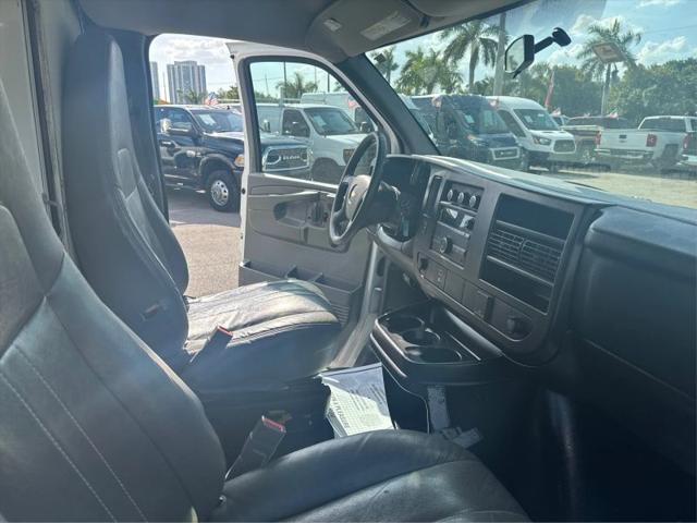 2015 Chevrolet Express Cutaway 3500