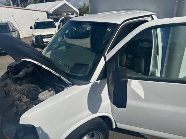 2015 Chevrolet Express Cutaway 3500
