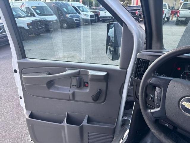 2015 Chevrolet Express Cutaway 3500