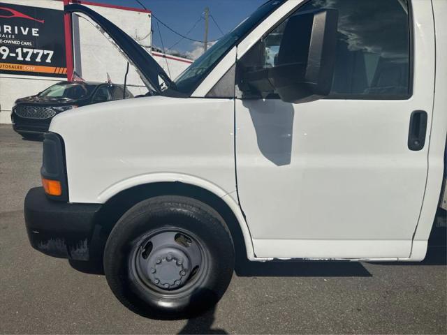 2015 Chevrolet Express Cutaway 3500