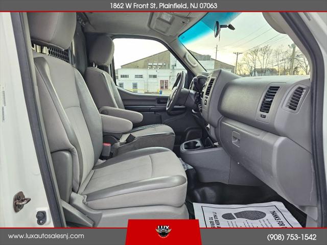 2016 Nissan 1500 S V6