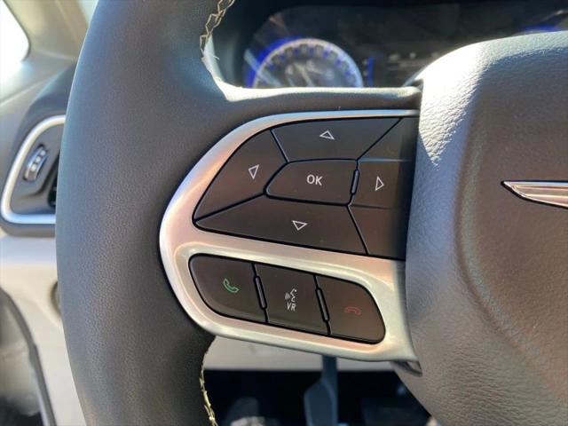 2024 Chrysler Voyager LX