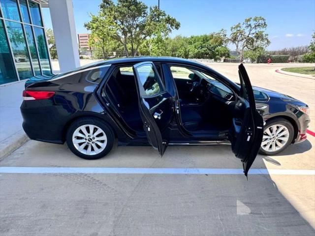 2017 Kia Optima LX