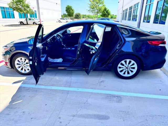 2017 Kia Optima LX