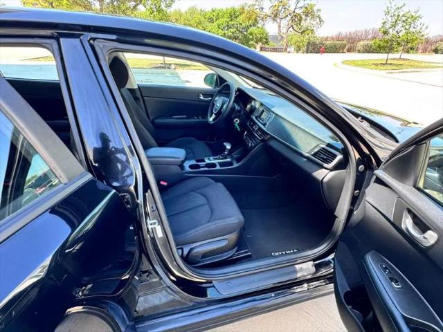 2017 Kia Optima LX