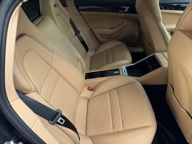 2020 Porsche Panamera Panamera