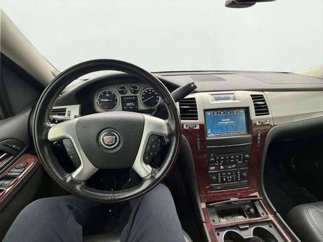 2011 Cadillac Escalade Luxury