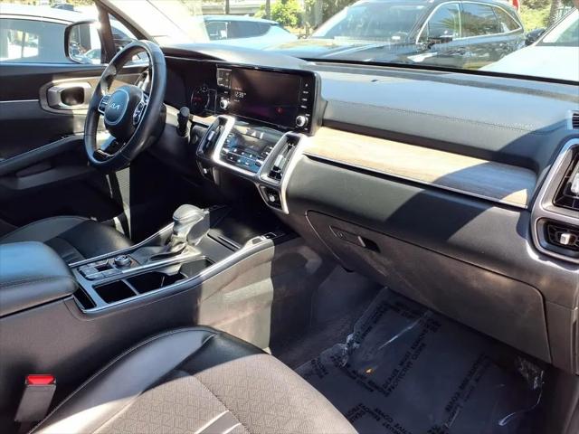 2023 Kia Sorento EX
