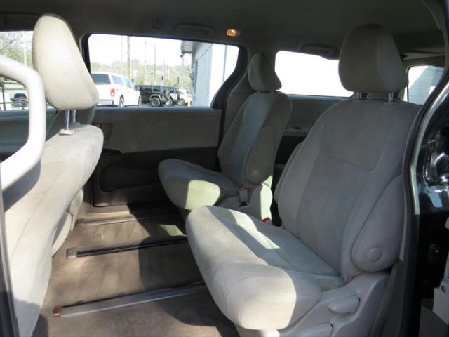2015 Toyota Sienna L 7 Passenger