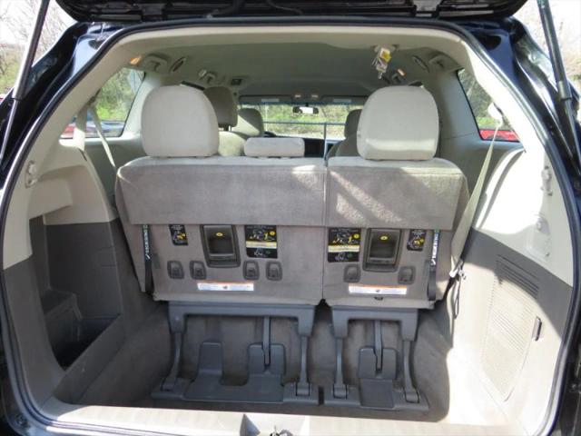 2015 Toyota Sienna L 7 Passenger