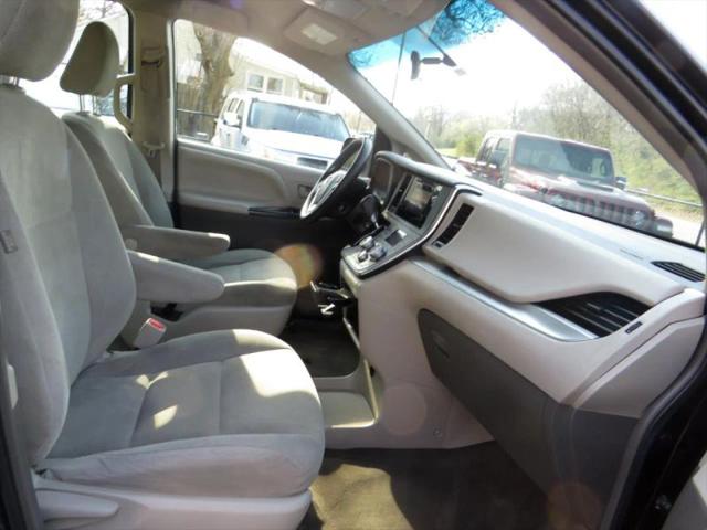 2015 Toyota Sienna L 7 Passenger