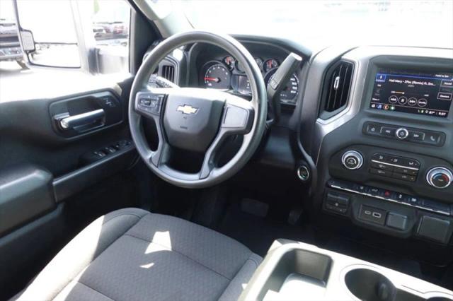 2025 Chevrolet Silverado 2500HD Crew Cab, Long Bed, Custom, 4WD