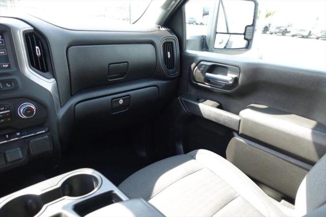 2025 Chevrolet Silverado 2500HD Crew Cab, Long Bed, Custom, 4WD