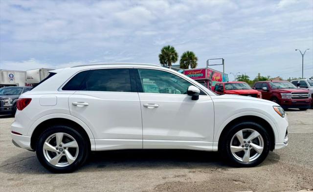 2020 Audi Q3 Premium 45 TFSI quattro Tiptronic