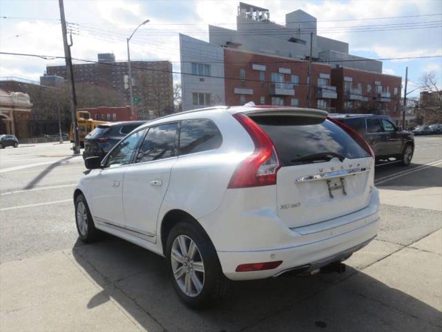 2016 Volvo XC60 T6 Drive-E Platinum