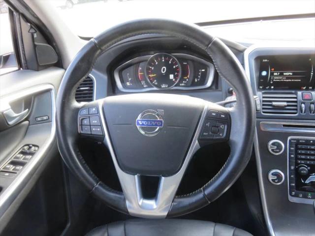 2016 Volvo XC60 T6 Drive-E Platinum